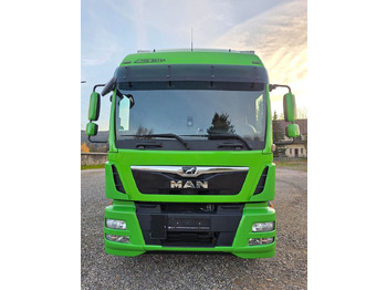 Autocarro frigorifero MAN TGM 18.320 / 18.290 / 15.290 / IZOTERMA / WINDA / 19PALET / E6 / 08.2018 / LIFT / SPROWADZONY / AUTOMAT / SYPIALKA / PIERWSZY WŁAŚCICIEL / BOCZNE DRZWI / STAN BARDZO DOBRY: foto 3 Autocarro frigorifero MAN TGM 18.320 / 18.290 / 15.290 / IZOTERMA / WINDA / 19PALET / E6 / 08.2018 / LIFT / SPROWADZONY / AUTOMAT / SYPIALKA / PIERWSZY WŁAŚCICIEL / BOCZNE DRZWI / STAN BARDZO DOBRY: foto 3