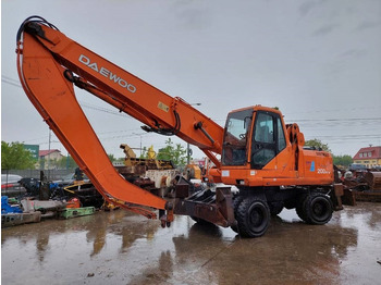 Escavatore DAEWOO