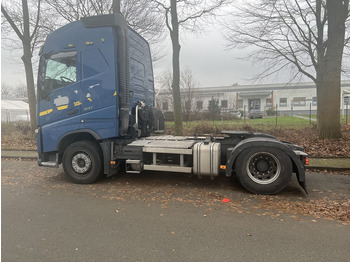 Trattore stradale VOLVO FH 460