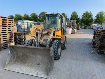 Pala gommata VOLVO L30G