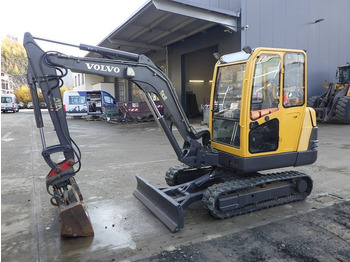 Miniescavatore VOLVO EC35