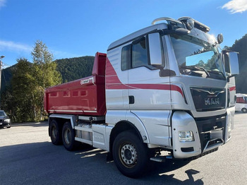 Autocarro ribaltabile MAN TGX 26.580