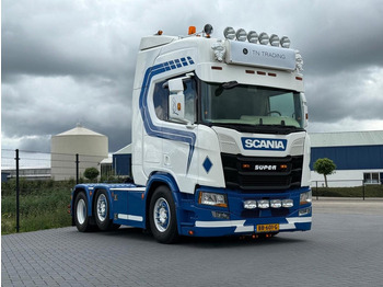 Trattore stradale SCANIA R 450