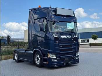 Trattore stradale SCANIA S 520