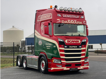 Trattore stradale SCANIA S 650