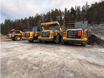 Dumper rigido KOMATSU HD405