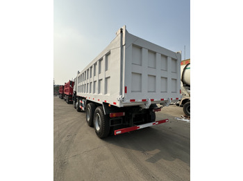 Dumper HOWO 8x4: foto 3 Dumper HOWO 8x4: foto 3