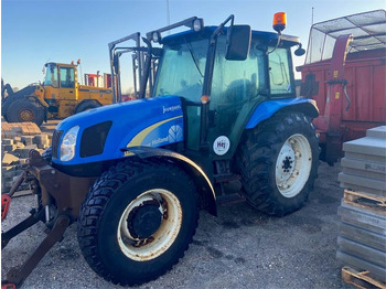 Trattore NEW HOLLAND T5050