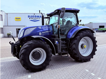 Trattore NEW HOLLAND T7.270