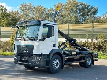 Autocarro scarrabile MAN TGM 18.320