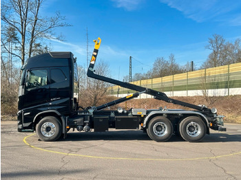 Autocarro scarrabile, Camion con gru Volvo FH 540 6x4 Abrollkipper Hyva 20-60: foto 4