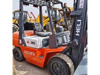 Carrello elevatore diesel HELI