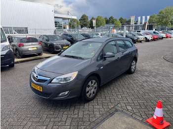Autovettura OPEL