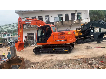 Escavatore cingolato DOOSAN DX150: foto 2