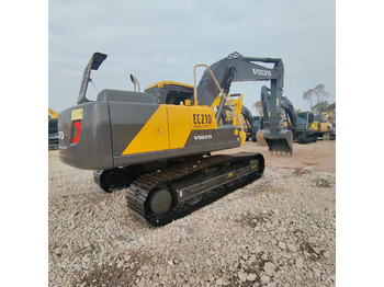 Escavatore cingolato VOLVO EC210