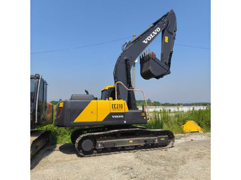 Escavatore cingolato VOLVO EC210