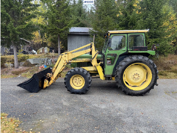 Trattore JOHN DEERE 2030