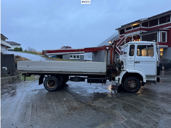 Autocarro con pianale/ Cassone fisso VOLVO