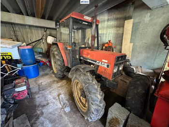 Trattore CASE IH 833
