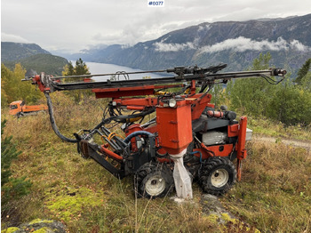 Perforatrice 1997 Tamrock Commando 300: foto 3 Perforatrice 1997 Tamrock Commando 300: foto 3