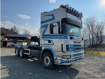 Autocarro scarrabile SCANIA R144
