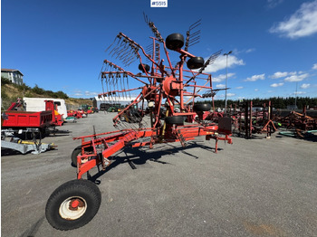 Macchina da fienagione KUHN