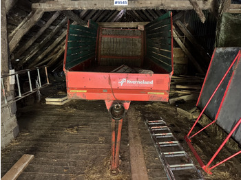 Macchina da fienagione Kverneland UN 7000 Harvesting wagon w/ throwing roller.: foto 3 Macchina da fienagione Kverneland UN 7000 Harvesting wagon w/ throwing roller.: foto 3