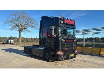 Trattore stradale SCANIA R