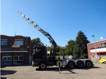 Camion con gru SCANIA R 490