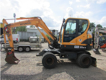 Escavatore gommato HYUNDAI