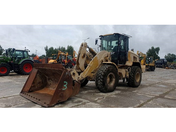 Pala gommata CATERPILLAR 938M