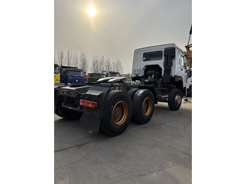 Trattore stradale HOWO: foto 4