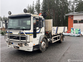 Autocarro con pianale/ Cassone fisso VOLVO FL6