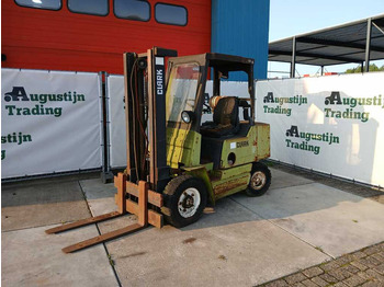 Carrello elevatore diesel CLARK