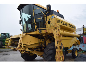 Mietitrebbia NEW HOLLAND TC series