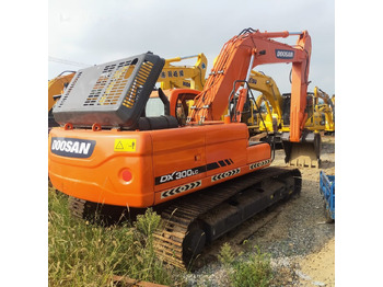 Escavatore cingolato Doosan DX300LC: foto 2