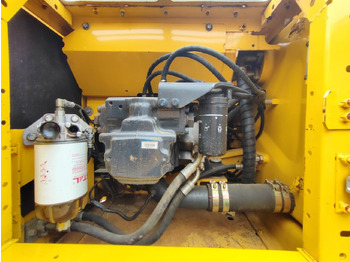 Escavatore cingolato KOMATSU PC200-8