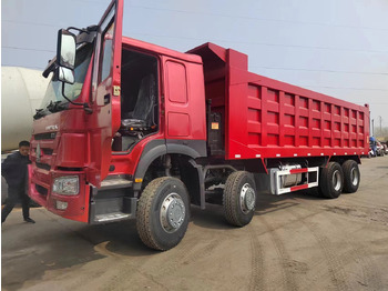 Autocarro ribaltabile SINOTRUK HOWO
