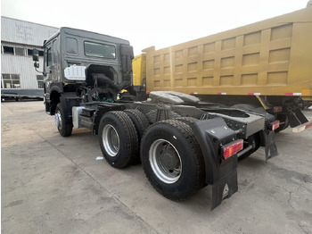 Trattore stradale SINOTRUK HOWO