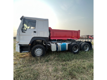 Trattore stradale SINOTRUK HOWO tralier head: foto 3 Trattore stradale SINOTRUK HOWO tralier head: foto 3