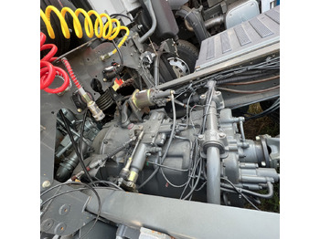 Trattore stradale SINOTRUK HOWO tralier head: foto 2 Trattore stradale SINOTRUK HOWO tralier head: foto 2