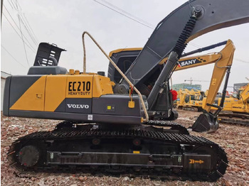 Escavatore cingolato VOLVO EC210