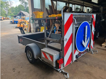 Attrezzatura da costruzione UNIMOG