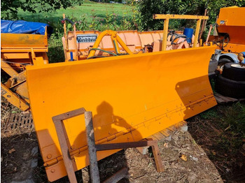 Lama neve UNIMOG