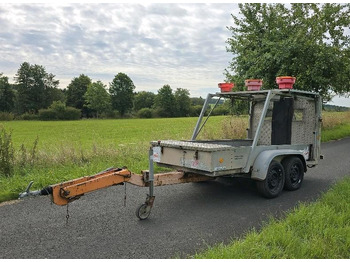 Attrezzatura da costruzione Trebbiner VZ 615 Absperrtafel FAT Nissen Horizont Verkehrsleittafel Verkehrsleitanhänger Verkehrssicherungsanhänger Leitanhänger: foto 3