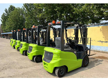 Carrello elevatore elettrico nuovo NEW MAXUS 2500 kg Electric Forklift Warranty up to 10 YEARS НОВИЙ Електричний MAXUS Візок для вантажів 2500 кг Гарантія до 10 РОКІВ NOWY Elektryczny MAXUS widłowy 2500 kg Gwarancja do 10 LAT: foto 3