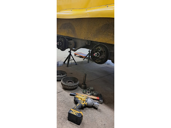 Altra macchina NAPRAWA LAWET TOWAROWYCH KOŃSKICH WIELKOPOLSKA / REPAIR OF HORSE AND CARGO TRAILERS IN GREATER POLAND: foto 2