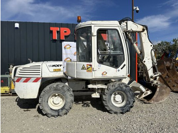 Escavatore gommato MECALAC