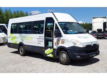 Autobus extraurbano IVECO Daily