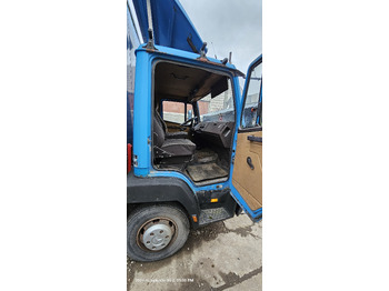 Autocarro furgonato MERCEDES-BENZ 814: foto 4